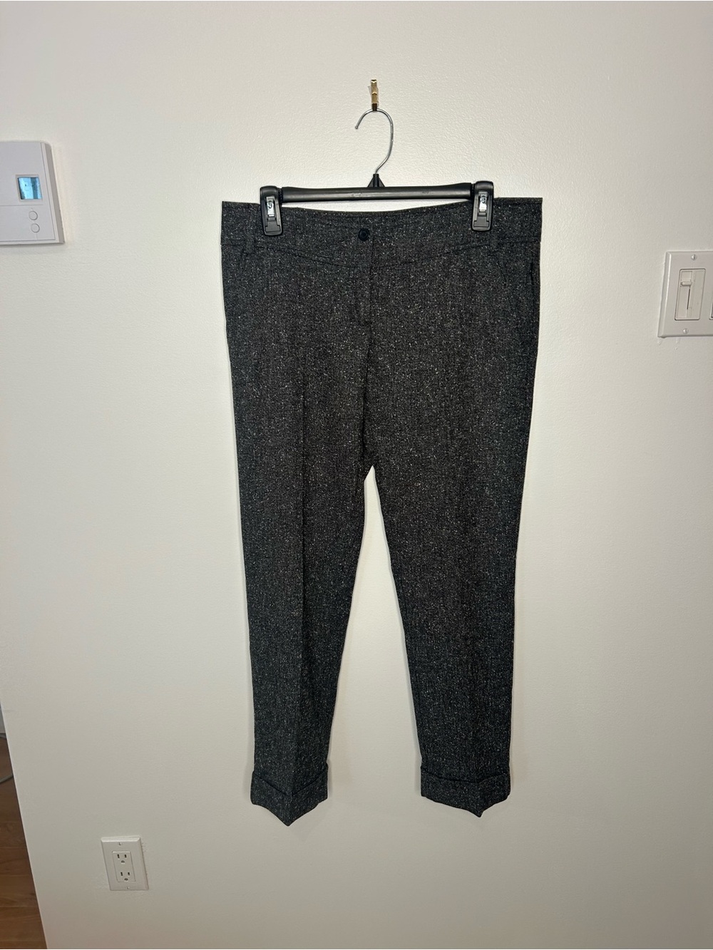 Women's Cropped Tapered Ankle Pants in Charcoal